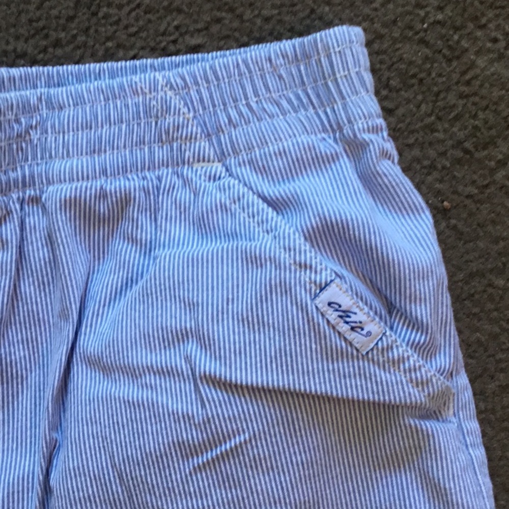 Chic pale blue and white ribbed shorts Size 8 average